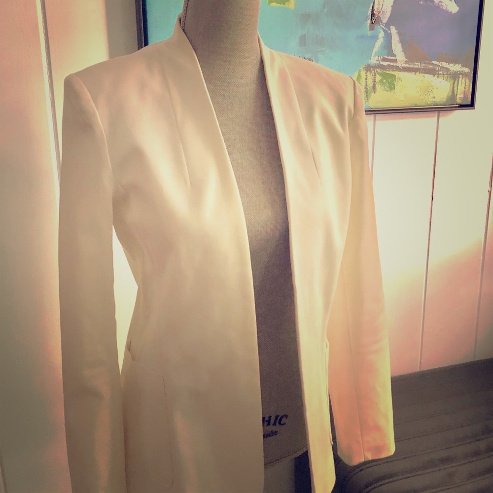 White Harvé Benard blazer